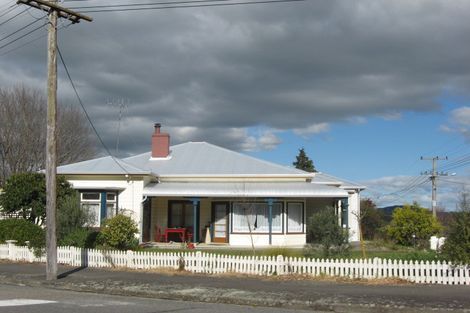 Photo of property in 51 Kenilworth Street, Waipawa, 4210