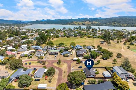 Photo of property in 20 Mccormick Place, Pauanui, Hikuai, 3579