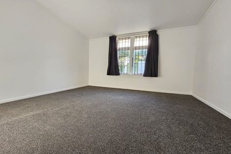 Photo of property in 61 Rimu Street, New Lynn, Auckland, 0600