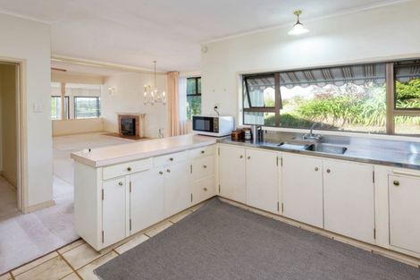 Photo of property in 239 Broomfields Road, Whitford, Howick, 2571