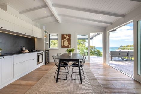 Photo of property in 31 Miro Road, Palm Beach, Waiheke Island, 1081