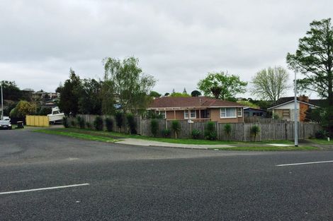 Photo of property in 32 Cardiff Road, Pakuranga, Auckland, 2010