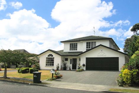 Photo of property in 7 Kingfisher Close, Brown Owl, Upper Hutt, 5018