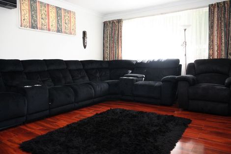 Photo of property in 28 Boundary Road, Opaheke, Papakura, 2113