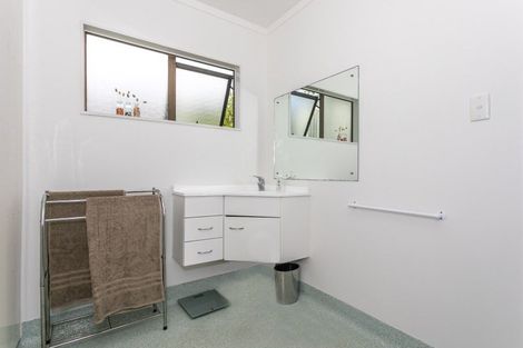 Photo of property in 11 Marlin Place, Whiritoa, Whangamata, 3691