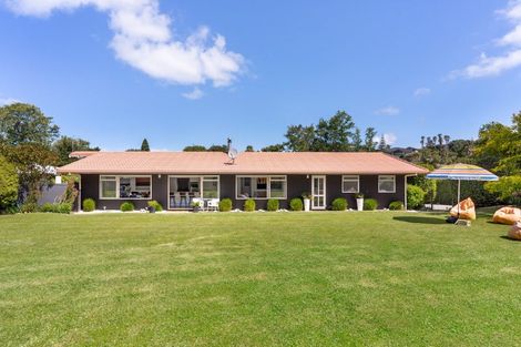 Photo of property in 11 Herbert Drive, Whangamata, 3620