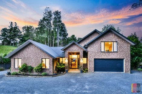 Photo of property in 430 Twilight Road, Brookby, Manurewa, 2576