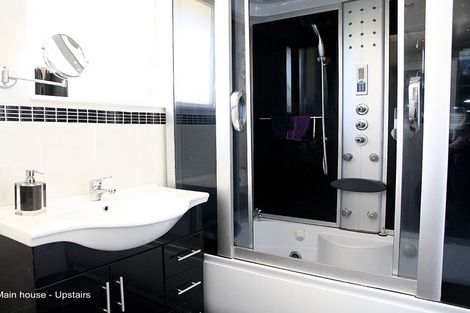 Photo of property in 28 Boundary Road, Opaheke, Papakura, 2113