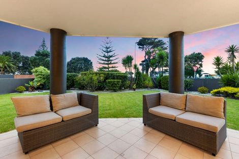 Photo of property in 1/248 Hibiscus Coast Highway, Orewa, 0931