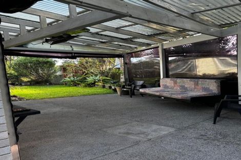 Photo of property in 8 Bass Street, West Harbour, Auckland, 0618