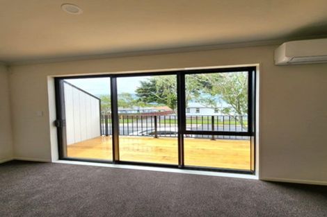 Photo of property in 2/16 Russell Road, Manurewa, Auckland, 2102