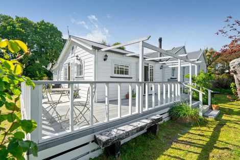 Photo of property in 1033 Masterton Castlepoint Road, Tauweru, Masterton, 5889