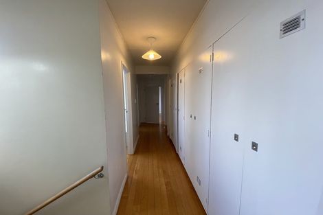 Photo of property in 214 Evans Bay Parade, Hataitai, Wellington, 6021