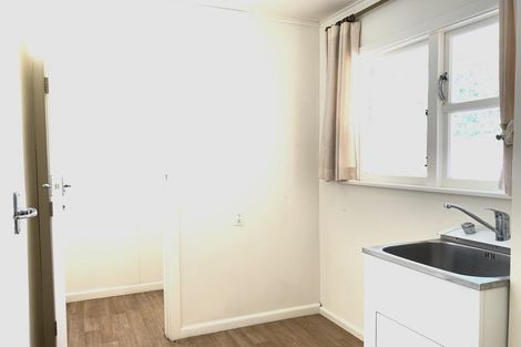 Photo of property in 207 Memorial Avenue, Burnside, Christchurch, 8053