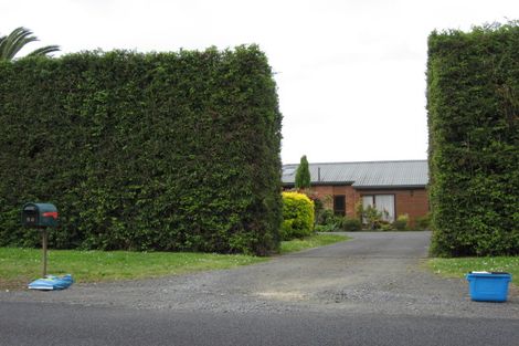 Photo of property in 50 Koraha Road, Kumeu, 0892