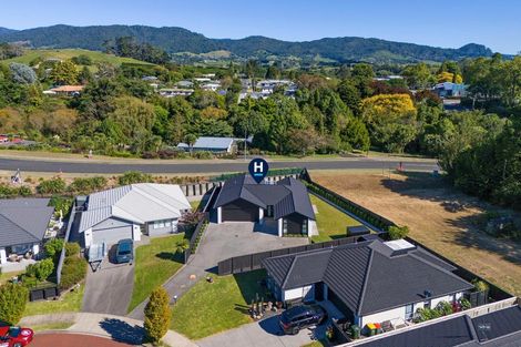 Photo of property in 9 Mural Drive, Katikati, 3129