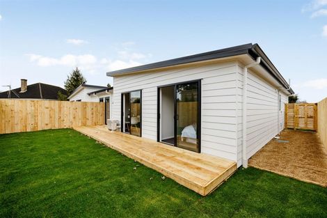 Photo of property in 2/1 Williams Place, Fairfield, Hamilton, 3214