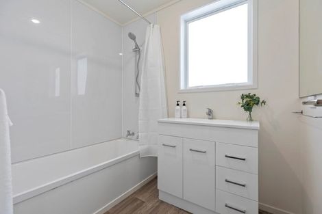 Photo of property in 18 Regent Street, Brookfield, Tauranga, 3110