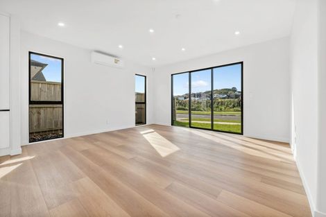 Photo of property in 12 Rongoa Maori Way, Pukekohe, 2120