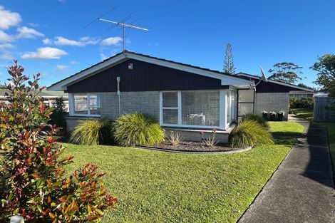 Photo of property in 1 Cardiff Road, Pakuranga, Auckland, 2010