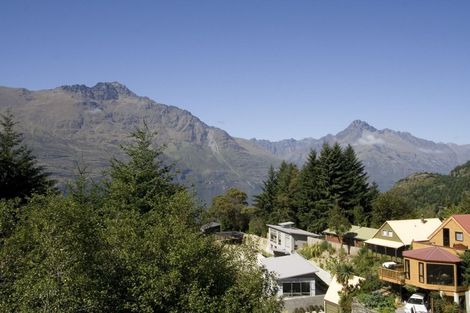 Photo of property in 255b Fernhill Road, Sunshine Bay, Queenstown, 9300