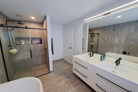 Photo of property in 5 Wheki Lane, Inglewood, 4330