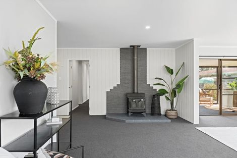 Photo of property in 9 Te Whena Place, Waitara, 4320