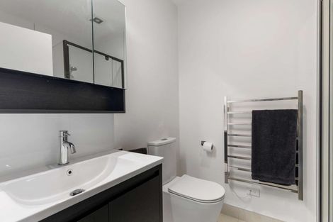 Photo of property in 12 Rara Lane, Manukau, Auckland, 2104