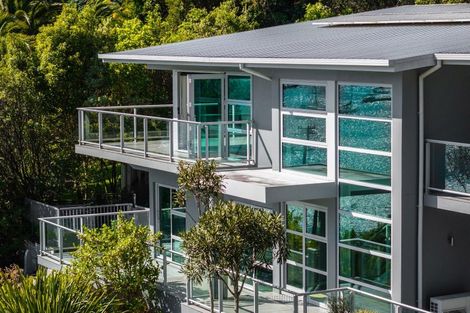 Photo of property in 2 Finlay Grove, Waikawa, Picton, 7220