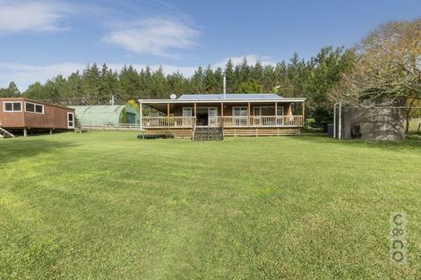 Photo of property in 293 Ararimu Valley Road, Helensville, Waimauku, 0882