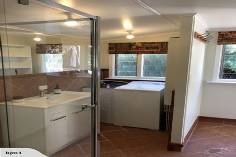 Photo of property in 41 Lake View Terrace, Moana, 7875