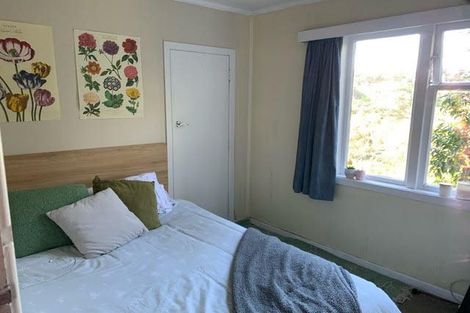 Photo of property in 42 Chaytor Street, Northland, Wellington, 6012