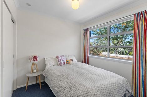 Photo of property in 48 Tiromoana Road, Raumati South, Paraparaumu, 5032