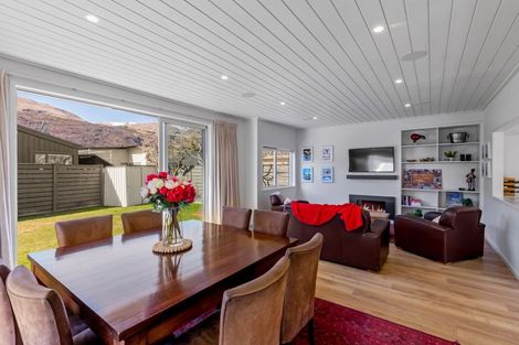 Photo of property in 17 Thomson Street, Arrowtown, 9302
