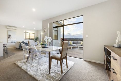 Photo of property in 16 Oak View Terrace, Schnapper Rock, Auckland, 0632