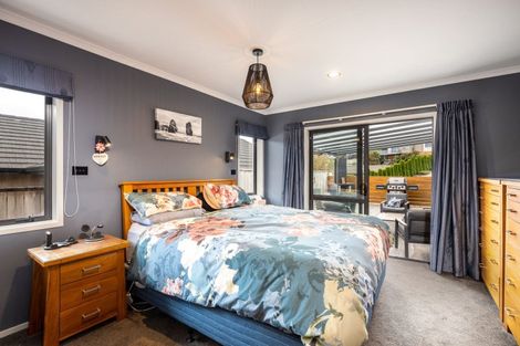 Photo of property in 24 Ainslee Street, Highlands Park, New Plymouth, 4312