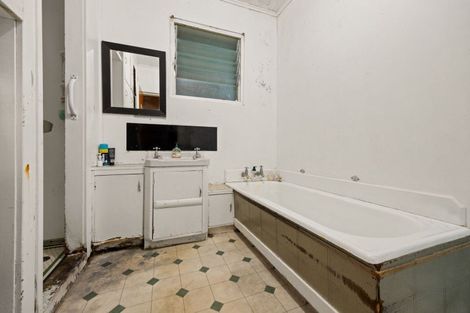 Photo of property in 82 Dinsdale Road, Dinsdale, Hamilton, 3204