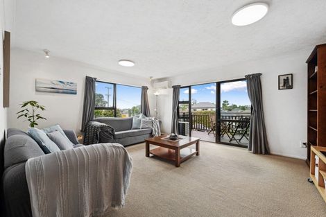 Photo of property in 1a Patons Road, Howick, Auckland, 2014