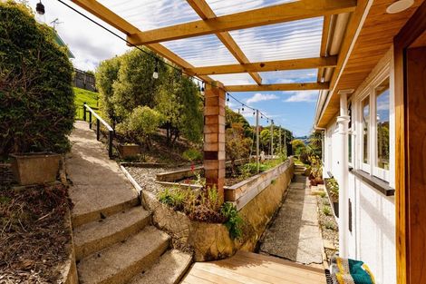 Photo of property in 41 Adderley Terrace, Ravensbourne, Dunedin, 9022