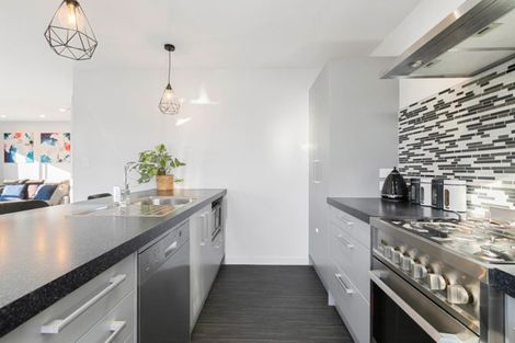 Photo of property in 131 Kennedy Road, Pyes Pa, Tauranga, 3112