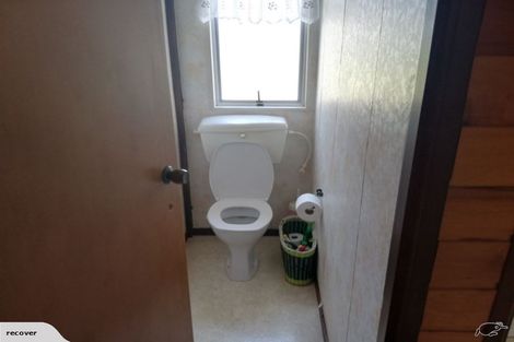 Photo of property in 23 Orere Point Road, Orere Point, Papakura, 2585