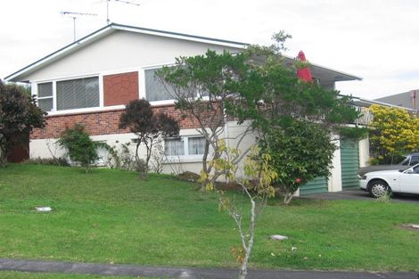 Photo of property in 28 Treeway, Sunnyhills, Auckland, 2010