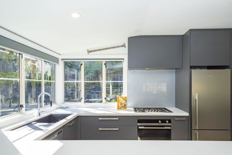 Photo of property in 9 Mcdonnell Road, Arrowtown, 9302