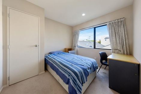 Photo of property in 5 Puma Drive, Golflands, Auckland, 2013