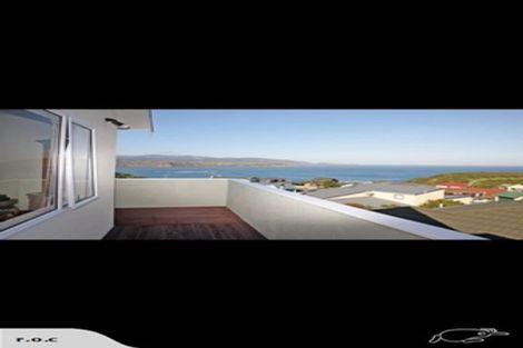 Photo of property in 25 Bowes Crescent, Strathmore Park, Wellington, 6022