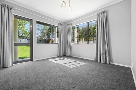 Photo of property in 17 Tokay Place, Huapai, Kumeu, 0810