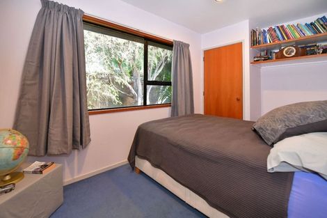 Photo of property in 70 Waiora Road, Stanmore Bay, Whangaparaoa, 0932