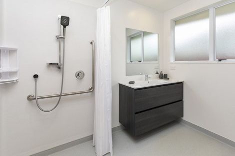 Photo of property in 80a Gilberthorpes Road, Hei Hei, Christchurch, 8042