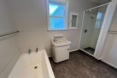 Photo of property in 36 Ferguson Street, Awapuni, Palmerston North, 4412