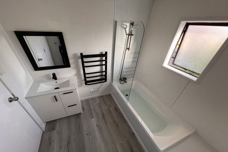 Photo of property in 14 Walters Road, Mount Wellington, Auckland, 1062